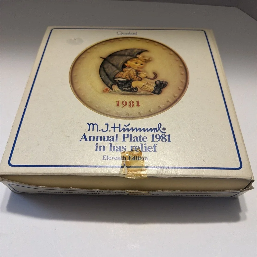 Goebel Hummel 1981 Annual Plate 11th Edition Umbrella Boy Hum 274 West Germany